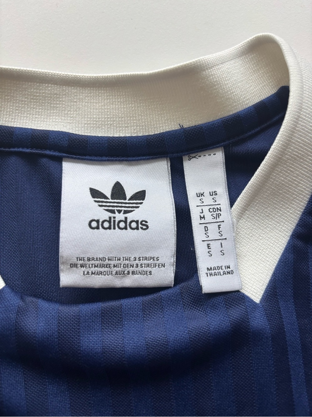 adidas Arsenal FC Navy Blue Men’s Jersey - Picture 4 of 5